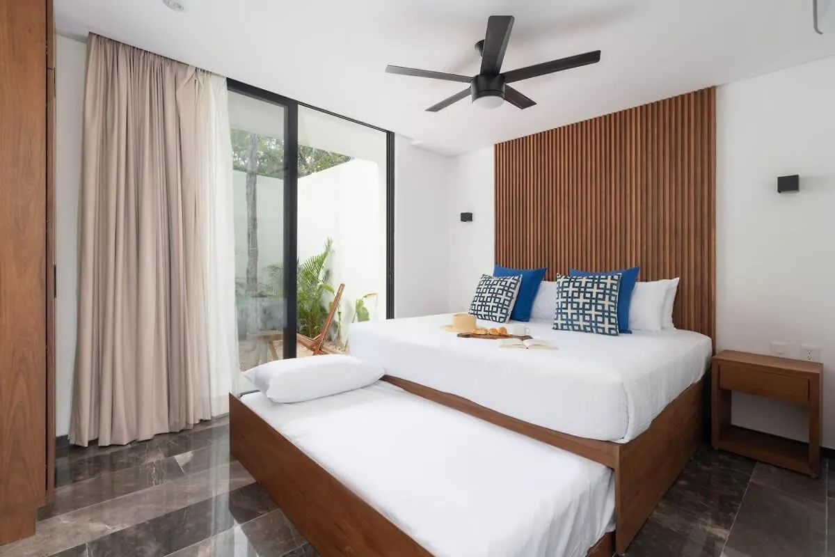 Luxury 4Br Villa With 3 Pools & Paddle Court, Karanda Tulum 0*,