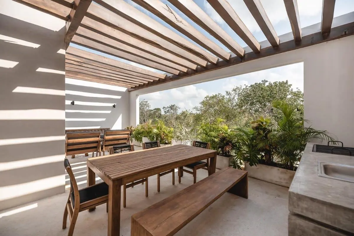 Luxury 4Br Villa With 3 Pools & Paddle Court, Karanda Tulum