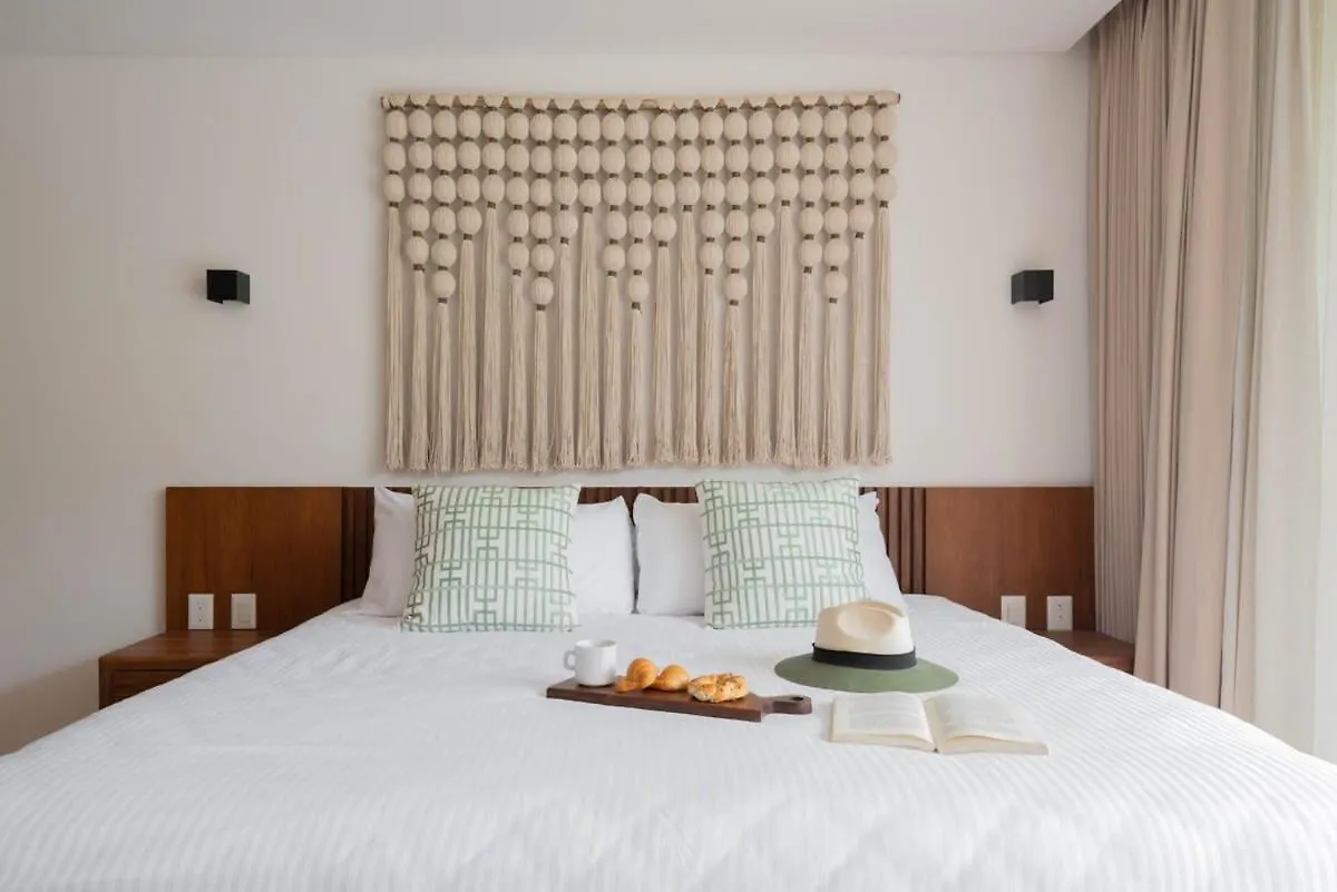 Luxury 4Br Villa With 3 Pools & Paddle Court, Karanda 툴룸