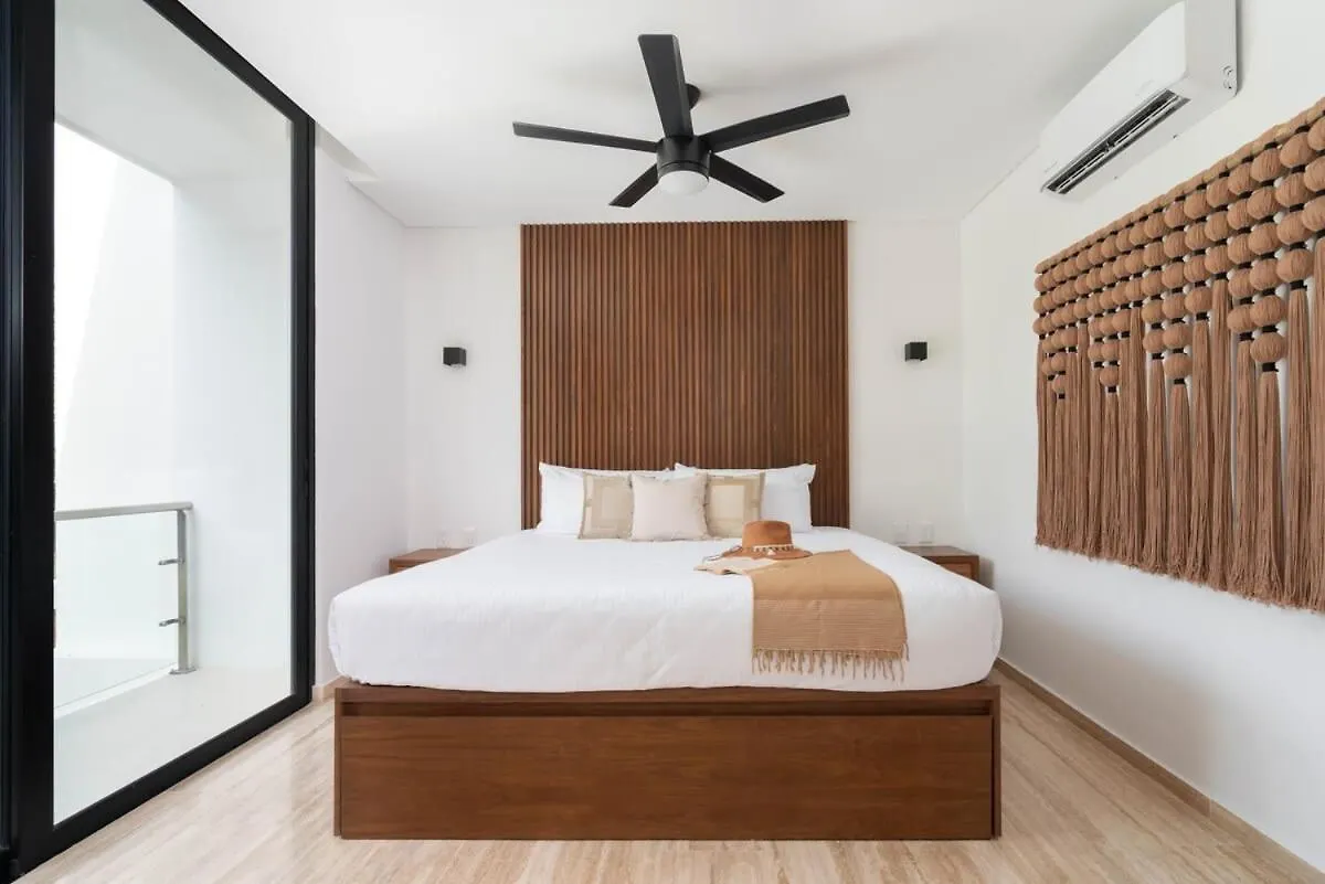 Luxury 4Br Villa With 3 Pools & Paddle Court, Karanda 툴룸