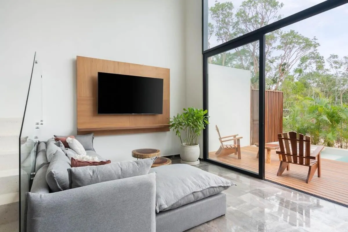 Luxury 4Br Villa With 3 Pools & Paddle Court, Karanda 툴룸