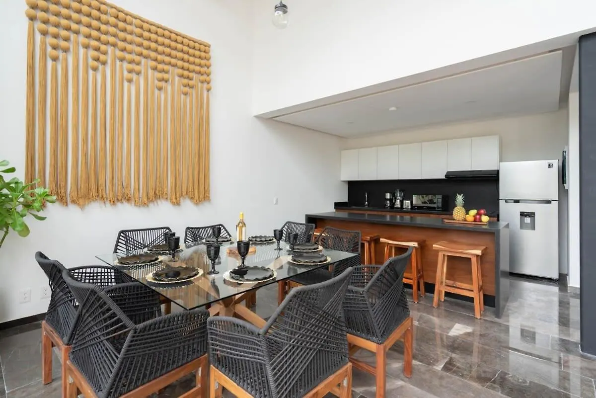 Luxury 4Br Villa With 3 Pools & Paddle Court, Karanda 툴룸 멕시코